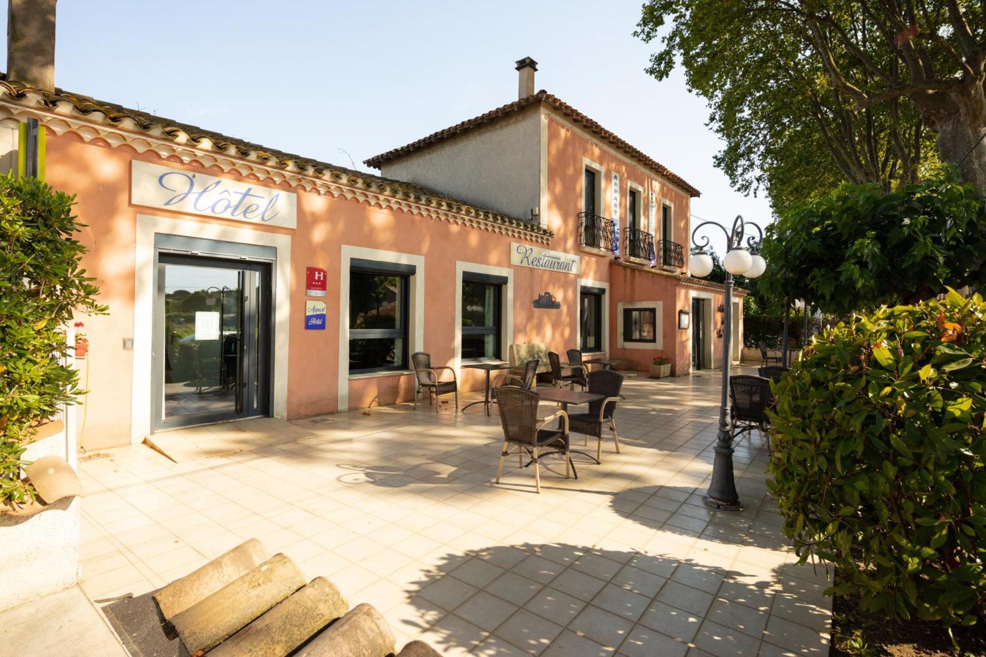 Auberge De La Tour -Appartements- Valros Luaran gambar